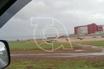 Un helicóptero del GES rescata a un surfista en apuros en aguas de Telde/TA.